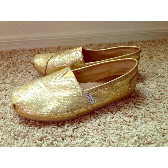 SOLD Sparkly Gold Toms -size 8 1/2 SOLD