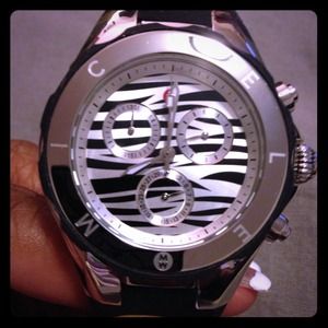 MW Watch 💯Authentic never worn reduced price 180