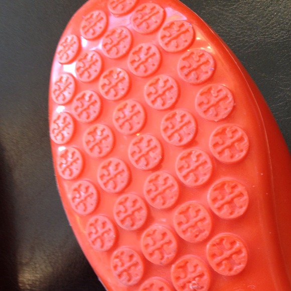 Tory Burch Shoes - ⚡️Sold ⚡️Tory Burch Orange Jellies 😍😎 Tory Burch Shoes - ⚡️Sold ⚡️Tory Burch Orange Jellies 😍😎