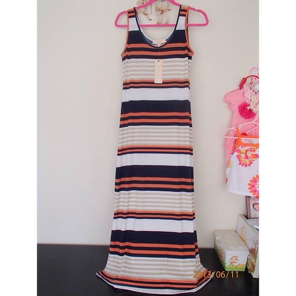 NWT Maxi Dress - Picture 1 of 2