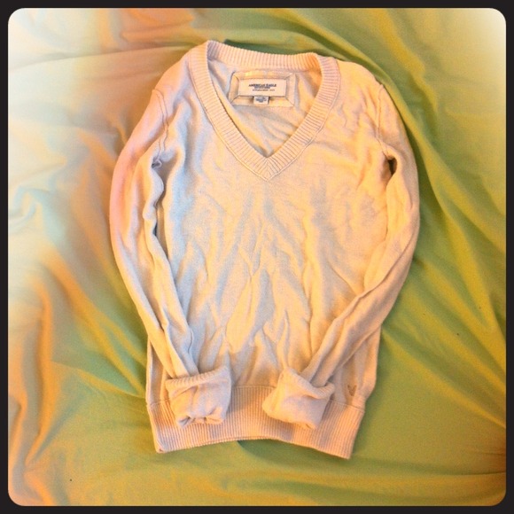 American Eagle V-neck Sweater