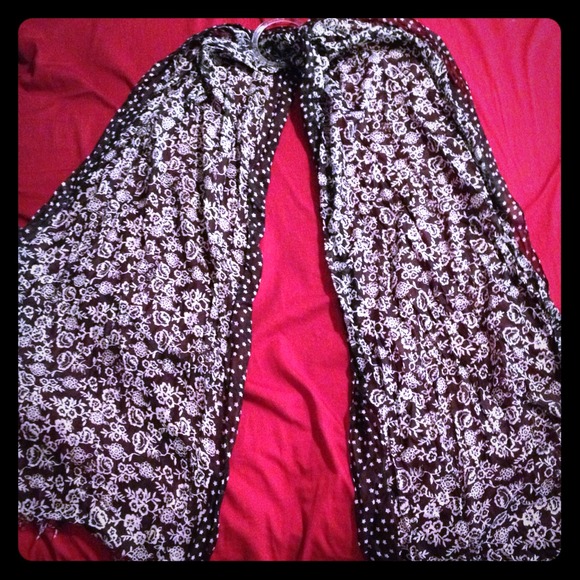 Jessica Simpson Scarf