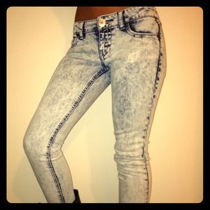 Acid Washed Skinny Jeans