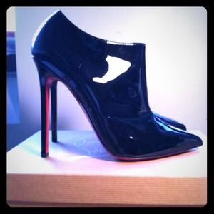 🚫Sold on eBay🚫 Christian Louboutin Black Booties