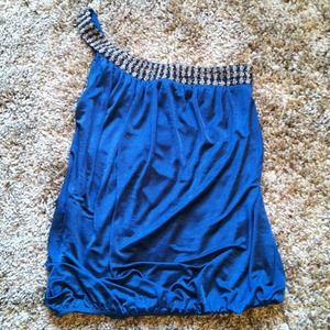 ⭐Reduced!!!⭐one shoulder dressy top!!