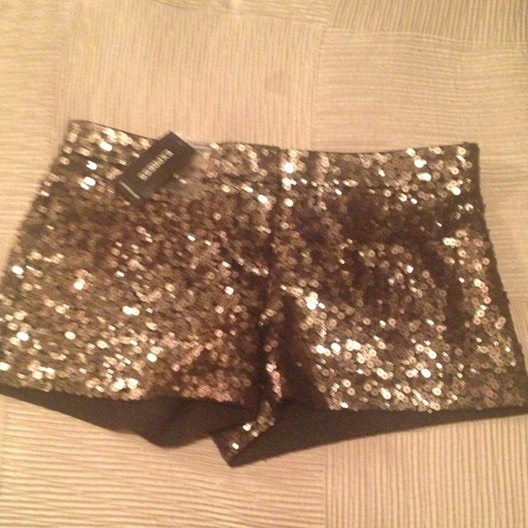 EXPRESS shorts