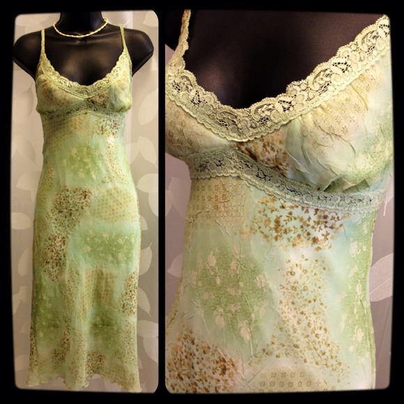 Dresses & Skirts - Mint Peasant Dress