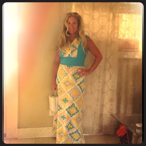 Dresses & Skirts - VINTAGE maxi dress