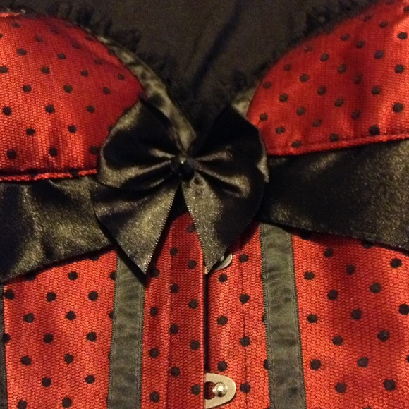 Black and red sweetheart corset - Picture 2 of 3