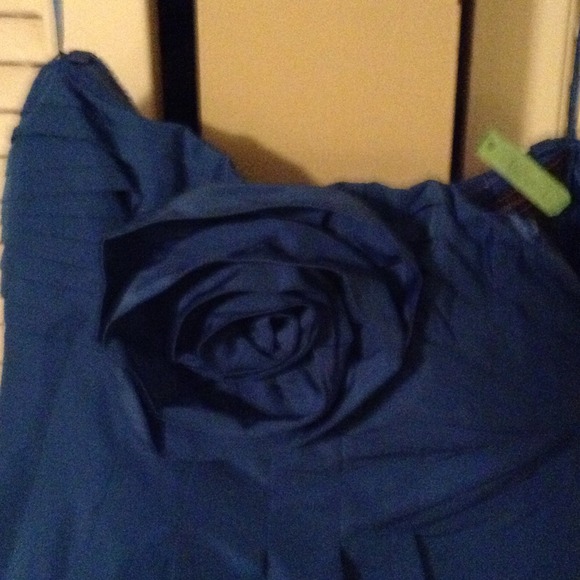 BCBG Maxaria dress - Picture 2 of 3