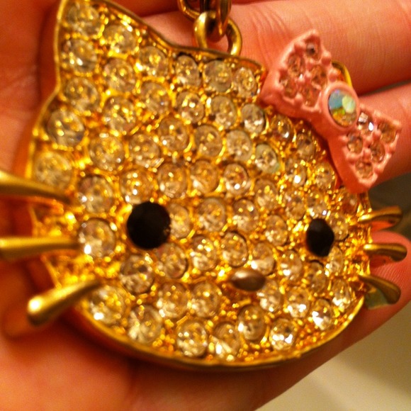 Hello kitty necklace