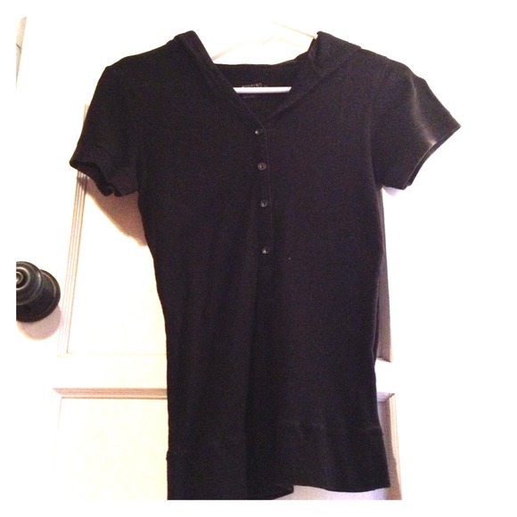 Black shirt ! Very cute