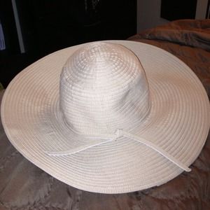 Beige wide-rimmed sunhat