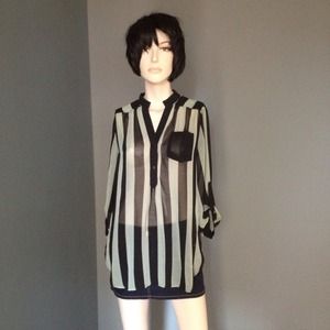 *Sold in bundle* Striped boutique top
