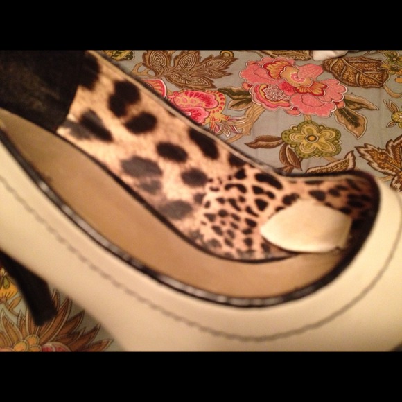 TRADED💕Classy heels - Picture 2 of 2