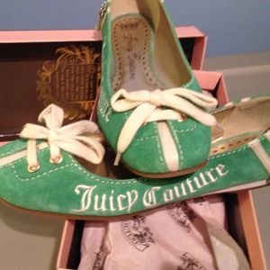 Juicy Couture flats