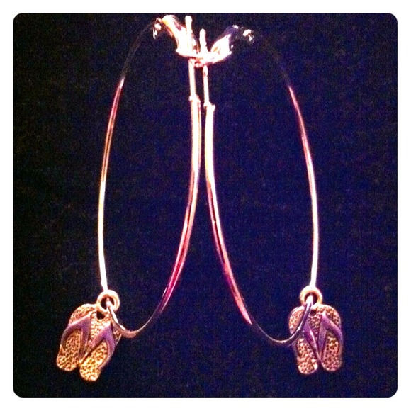 Flip Flop Hoop Earrings