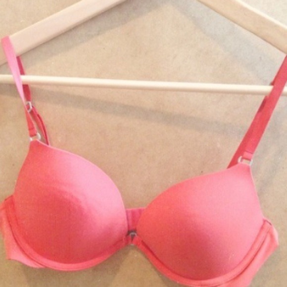 Gilly Hicks Bra Bundle @clo1989