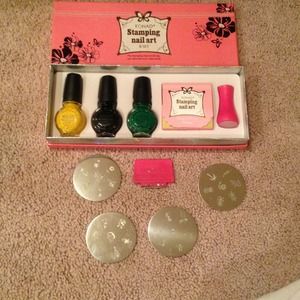 Stamping nail art kit