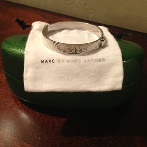 MARC JACOBS BRACELET