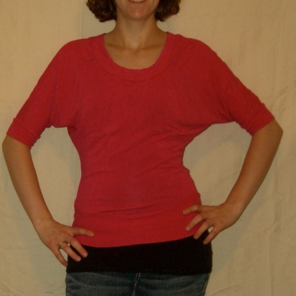 Pink sweater - Picture 3 of 3