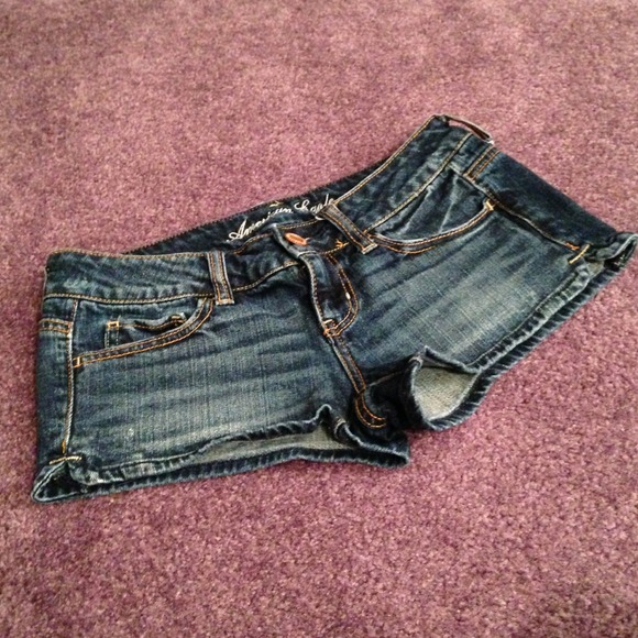SOLD ON EBAY!๐ American Eagle denim shorts. - Picture 2 of 4