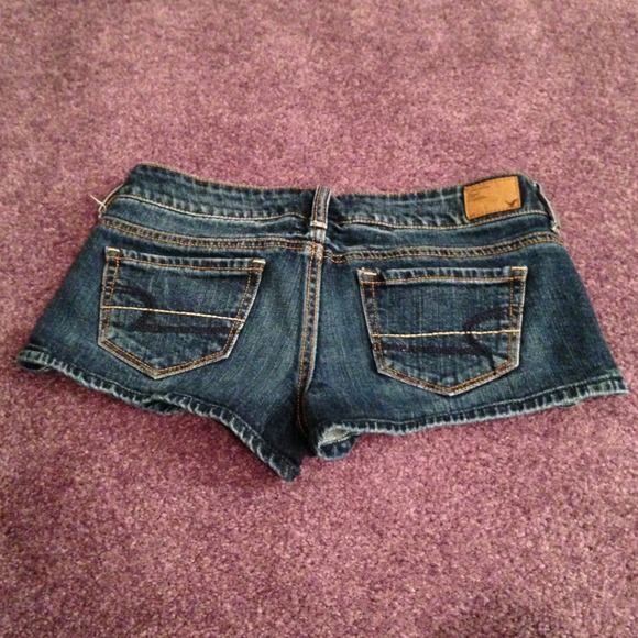 SOLD ON EBAY!๐ American Eagle denim shorts. - Picture 3 of 4