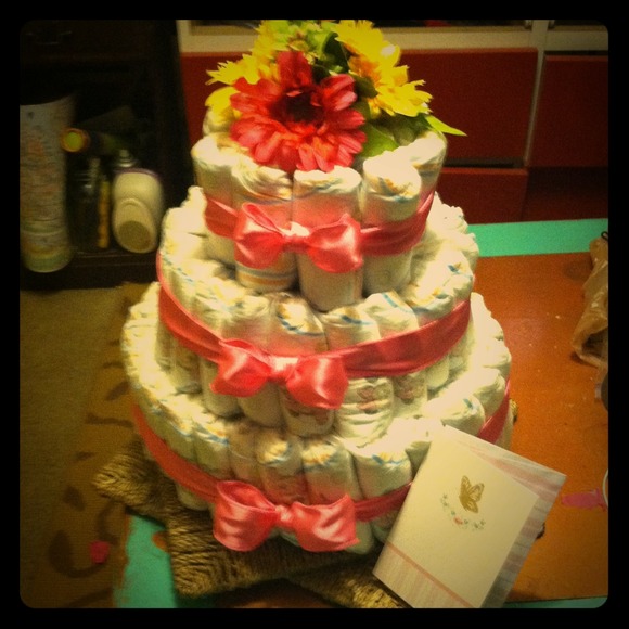 💕Just Sharing💕👶Baby Girl Diaper Cake🎂