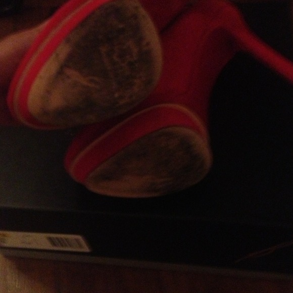 ❌Sold on ebay❌Brian Atwood red suede - Picture 3 of 4