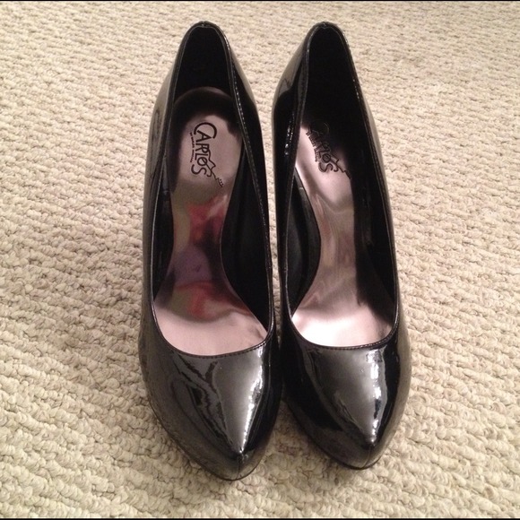 **SOLD**Carlos Santana patent pumps size 7 - Picture 3 of 3