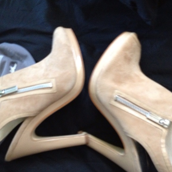 Michael Kors Zip Slingbacks Beige/nude Suede