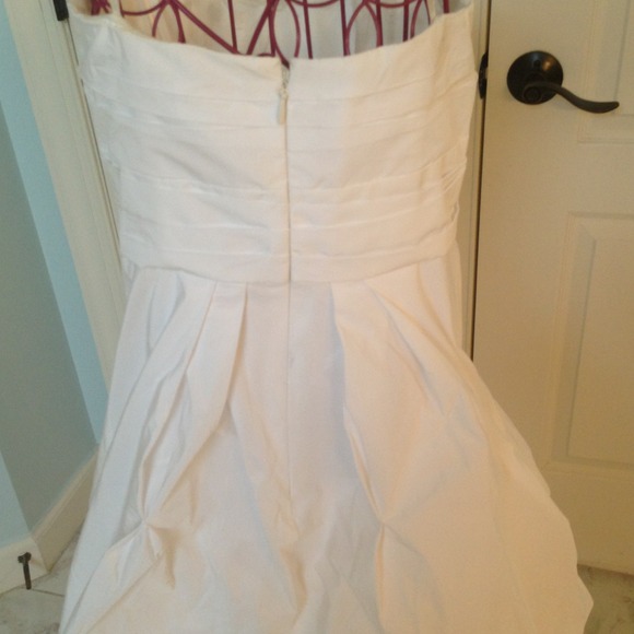 REDUCED!! White knee length worn once - Picture 4 of 4