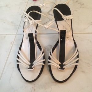 REDUCED to sell!!  CHANEL b/w leather scrappy sand