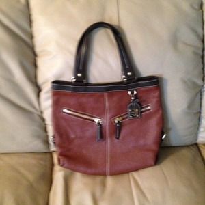 Gently used DOONEY BOURKE Leather purse