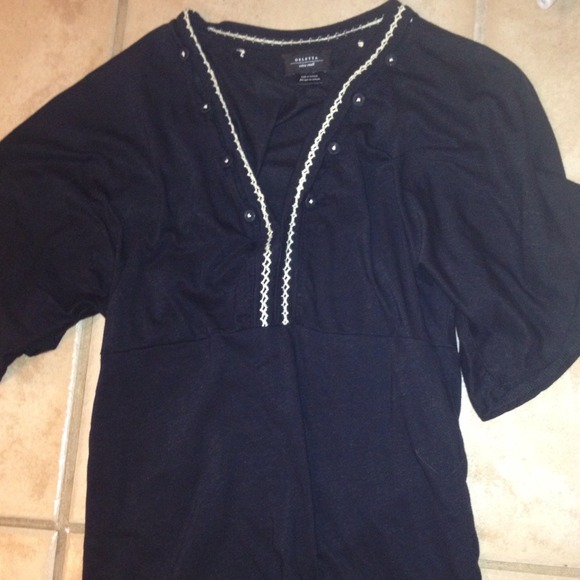 XS black shirt - Picture 2 of 2