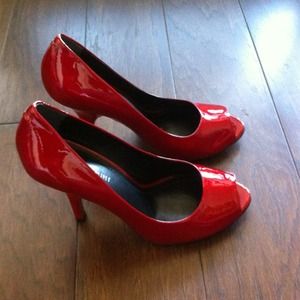 Gianni Bini candy apple red high heels