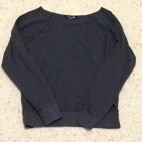 🚫Traded🚫Off the shoulder sweater