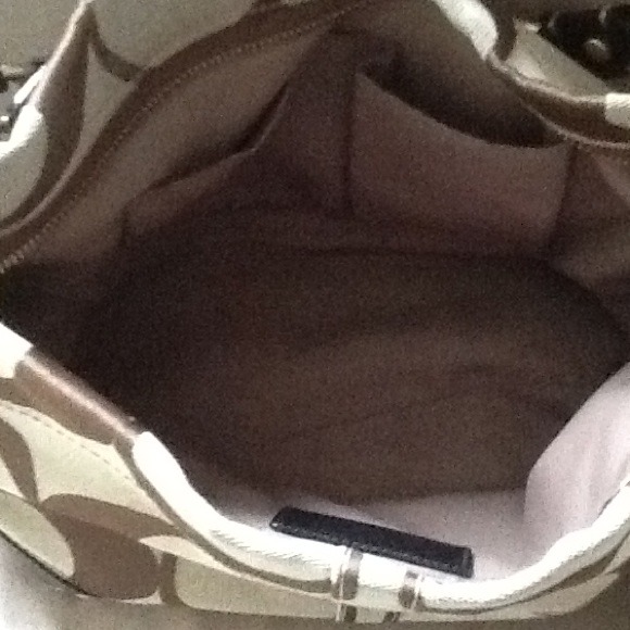 ***AUTHENTIC***COACH BAG - Picture 3 of 4