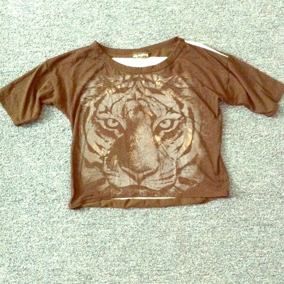 tiger shirt