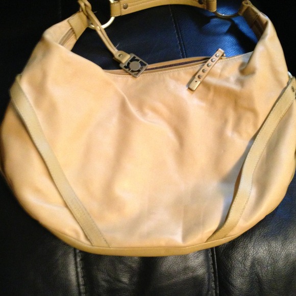 Kenneth Cole - yellow hobo