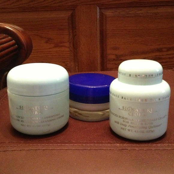 ***BUNDLED &TRADED***Signature A & concealer