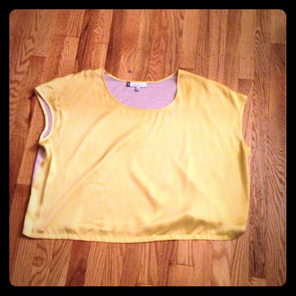 Sunny Yellow Top!