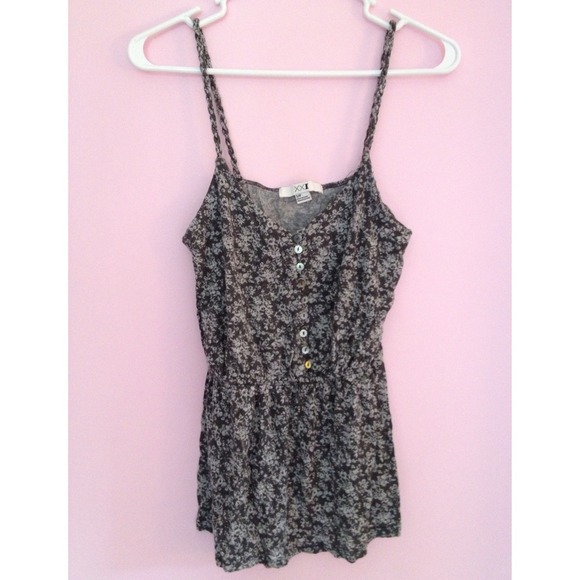 Forever 21 Tops - 🚫BUNDLED🚫 Gray Floral Print Tank