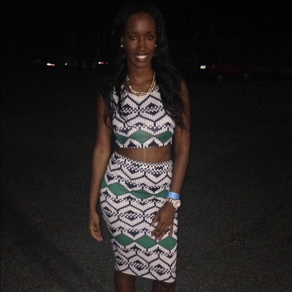 Hello Poshers!!!😘💋 - Picture 3 of 4