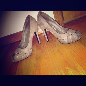 Light skin brown heels