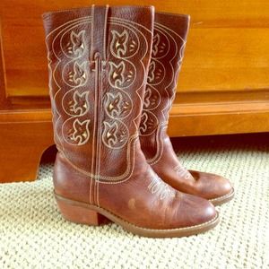 ◾SOLD Beautifully Detailed Cowboy Boots!