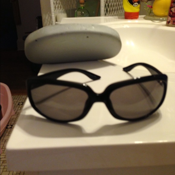 Christian Dior Black Sunglasses with case