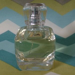 Victoria's Secret Cashmere Vanilla Jasmine Perfume