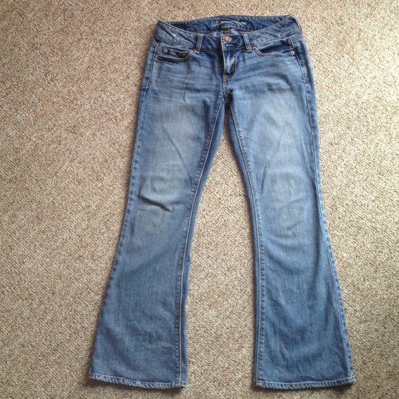 ❌❌SOLD❌❌American eagle jeans size 2 short