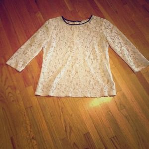 White cheek sleeve top